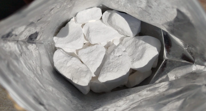 Magnesio tipo Crunchy en empaque con capa de aluminio, más impermeable a la humedad del aire - Qanuk Magnesio tipo Crunchy en empaque con capa de aluminio, más impermeable a la humedad del aire - Qanuk